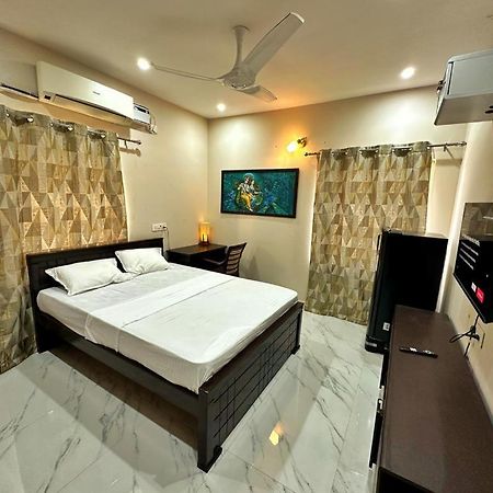 Sri Apartment Deluxe Room A3 Pondicherry Exterior foto